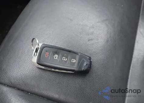 2015 Ford Escape Titanium z USA, uszkodzony, nr VIN 1FMCU9J99FUA75618